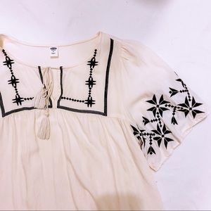 White Flowy Old Navy Blouse With embroidery